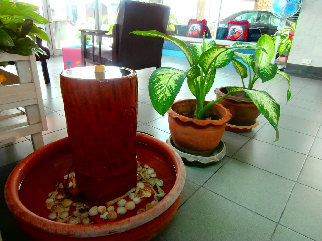 Hotel Seabreeze Mansion Phuket Exterior foto