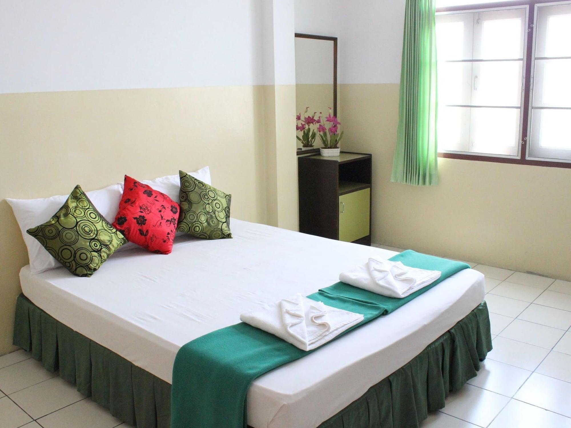Hotel Seabreeze Mansion Phuket Exterior foto